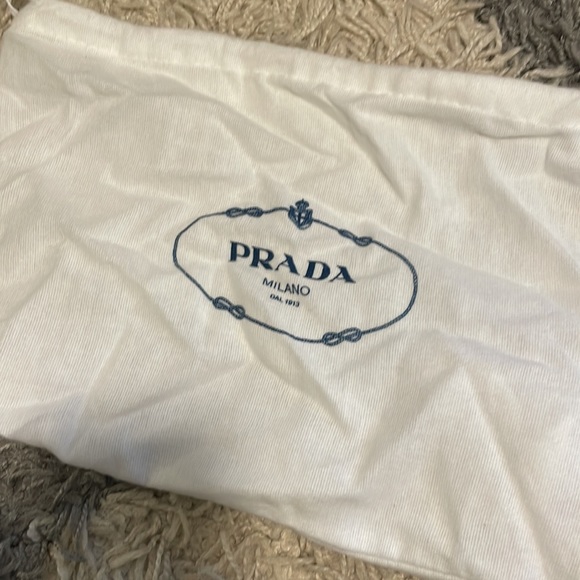 Prada Re-edition Nylon Bag Nude - Picture 6 of 9